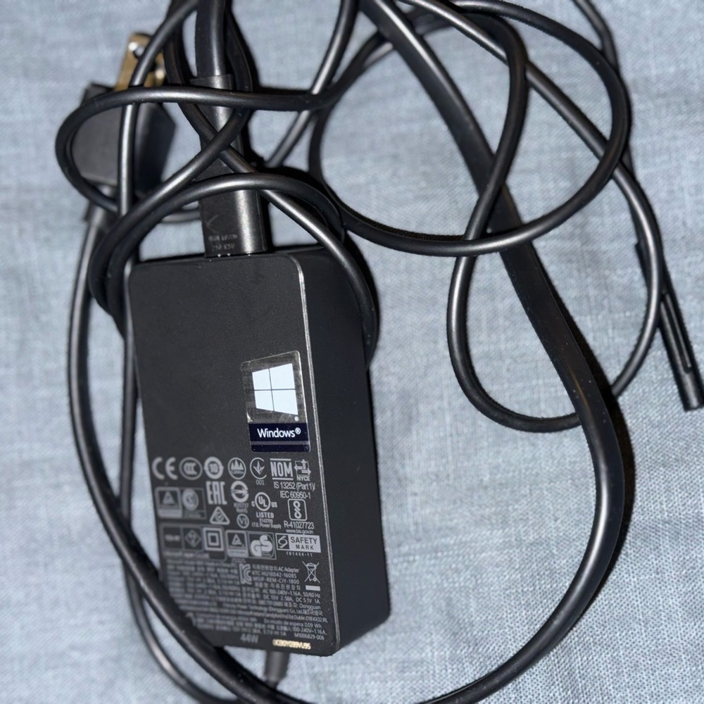 Microsoft Surface Pro Windows Black Power Adapter Wall Charger